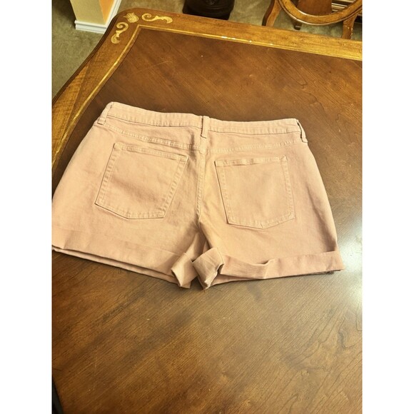 Free Assembly Womens Plus Size 16 Shorts Folded Cuff Pink Rose Denim - Picture 7 of 12